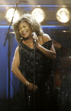 Tina Turner - Kansas City - October 1, 2008 - 04