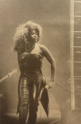 Tina Turner - Foreign Affair opening night - newspaper clipping